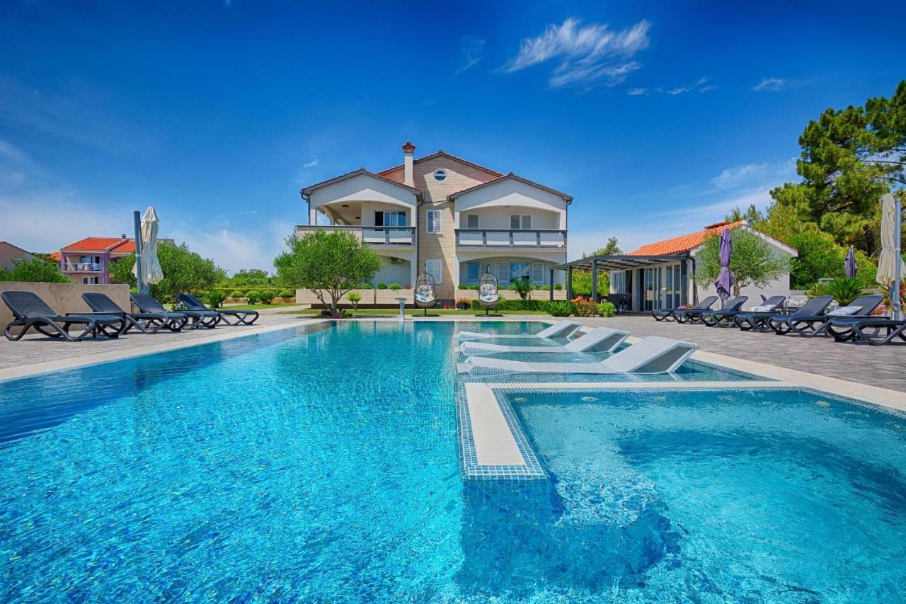 Apartments Basic Вир Екстер'єр фото